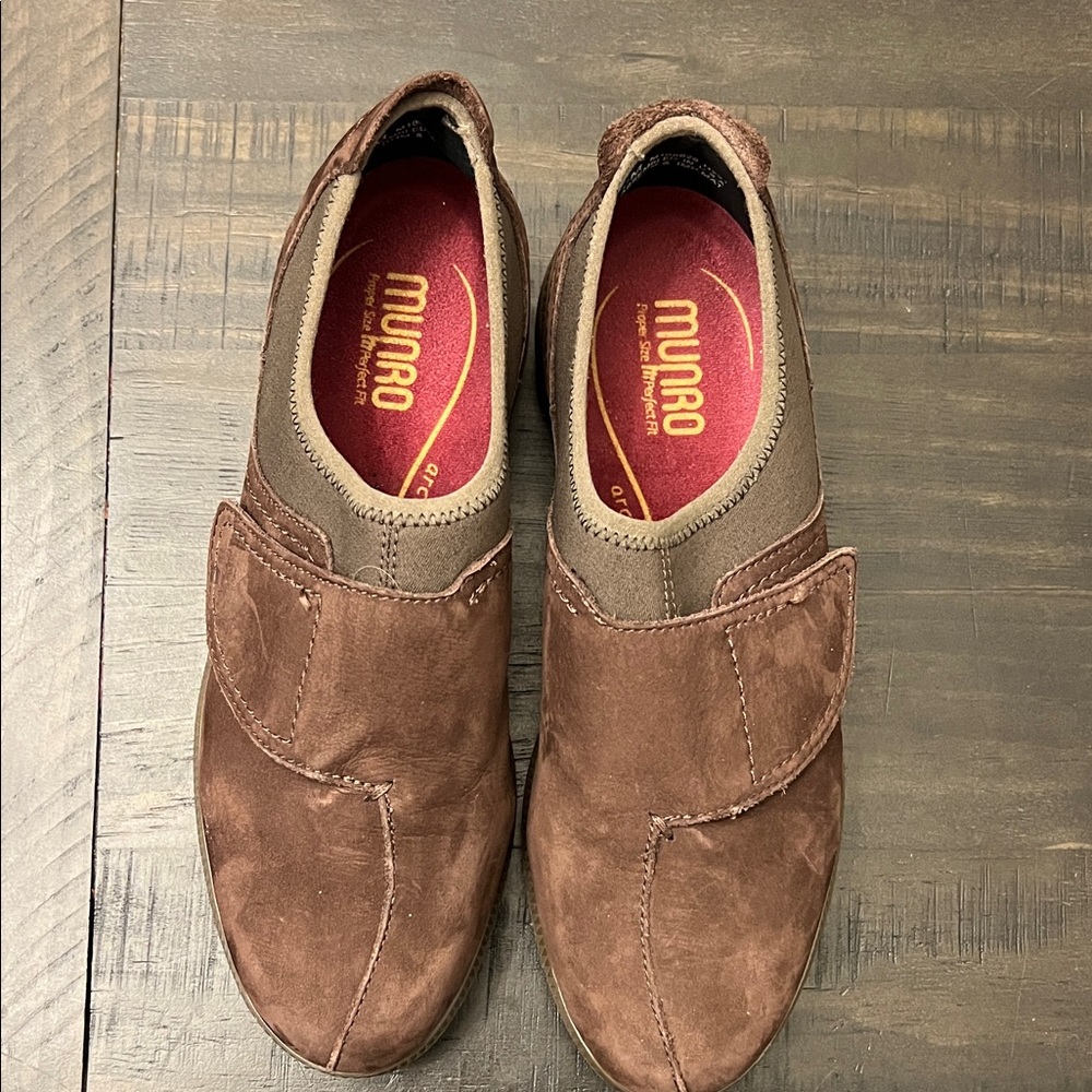 Munro Brown Suede Slip-On Shoes
